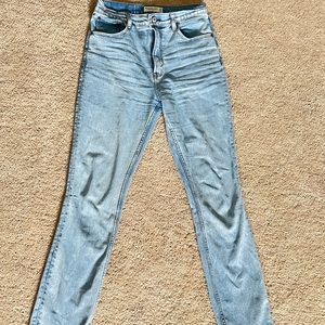 Ultra High Rise 90s Straight Jeans